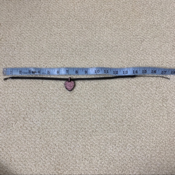 Fun pink rhinestone choker - Picture 6 of 7